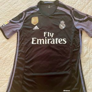 Real Madrid men’s soccer shirt, Ronaldo 7, Large, Climacool, FIFA patch